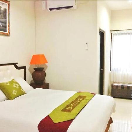 Tuban Torres Accommodation Kuta Lombok Eksteriør bilde