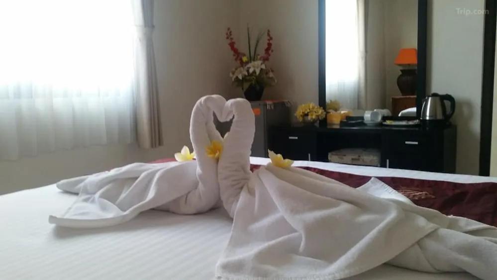 Tuban Torres Accommodation Kuta Lombok Eksteriør bilde