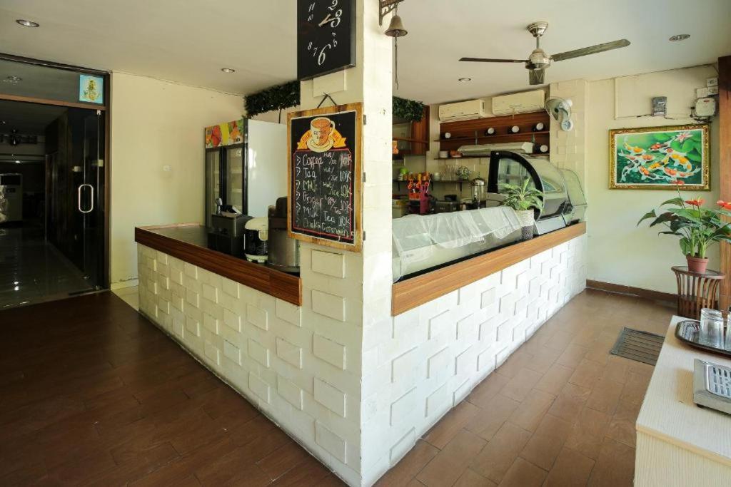 Tuban Torres Accommodation Kuta Lombok Eksteriør bilde