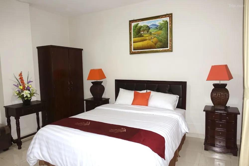 Tuban Torres Accommodation Kuta Lombok Eksteriør bilde