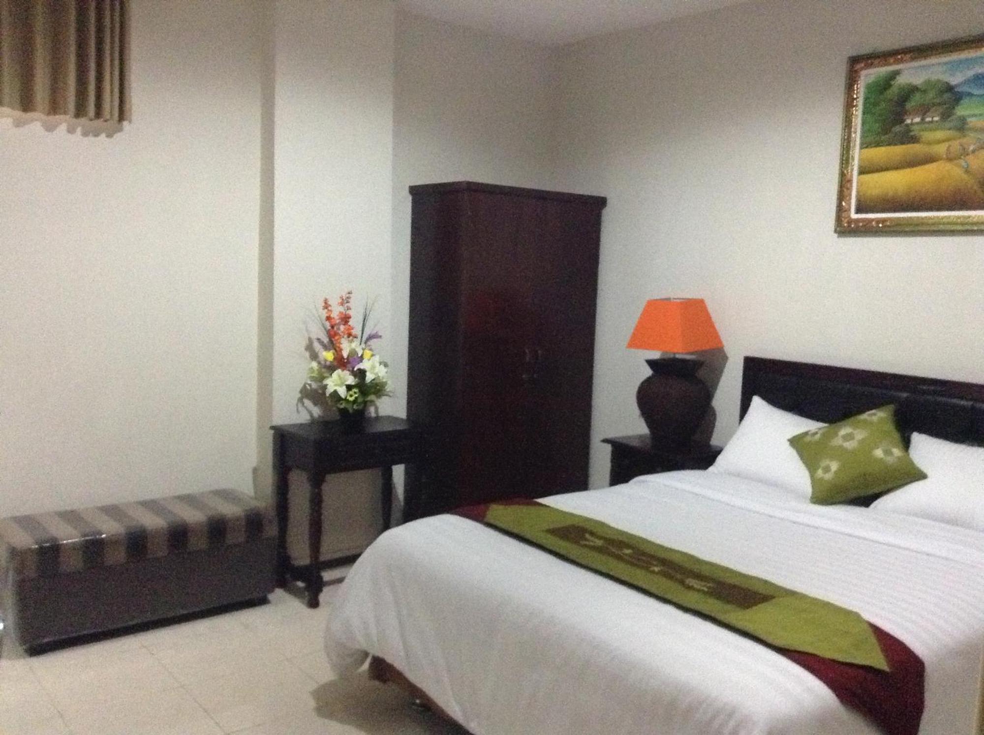 Tuban Torres Accommodation Kuta Lombok Eksteriør bilde